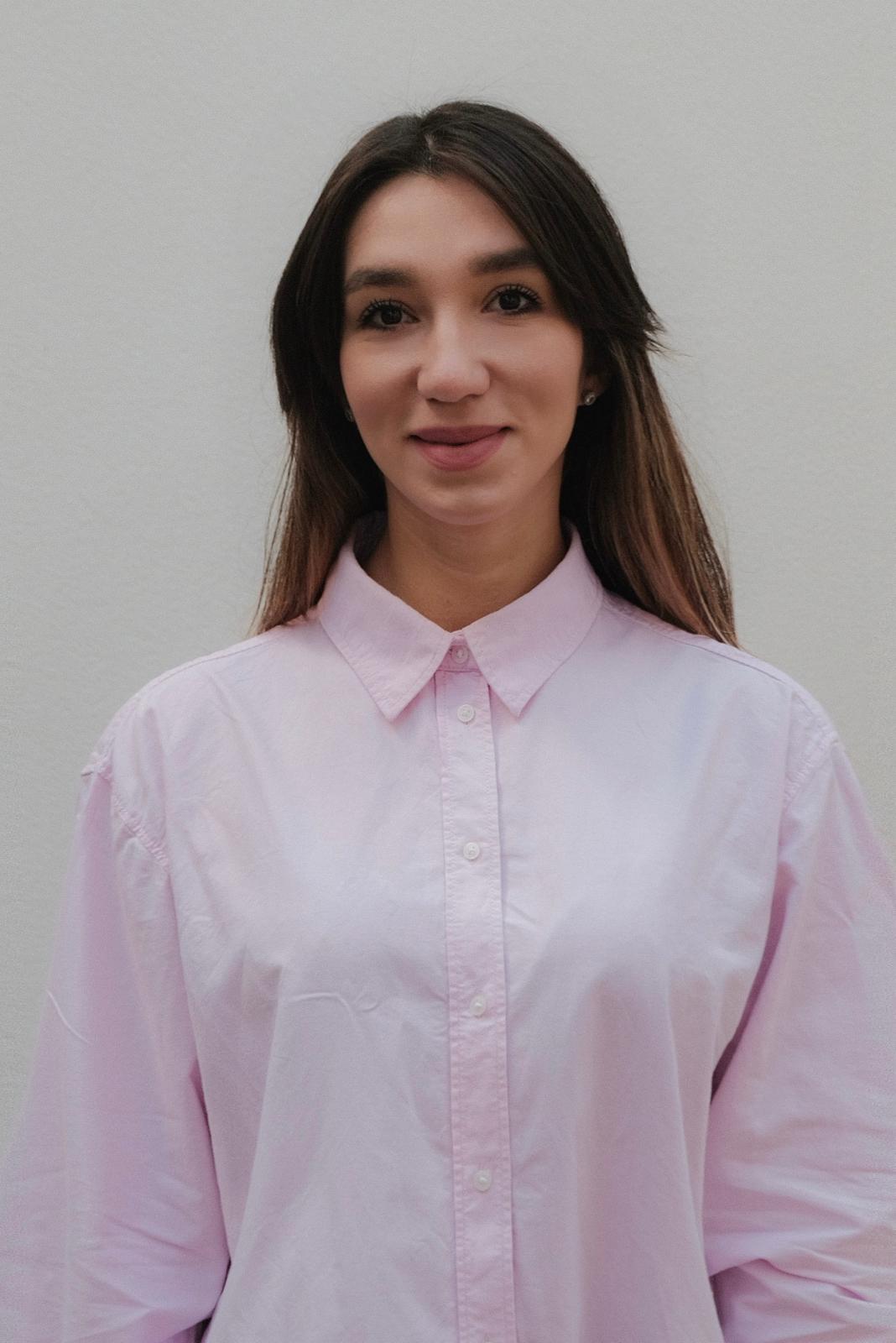 IULIA RUSU – trainer curs whatever